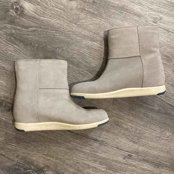 EMU Australia Grey Alyssum Lo Suede Boot - Picture 2 of 11